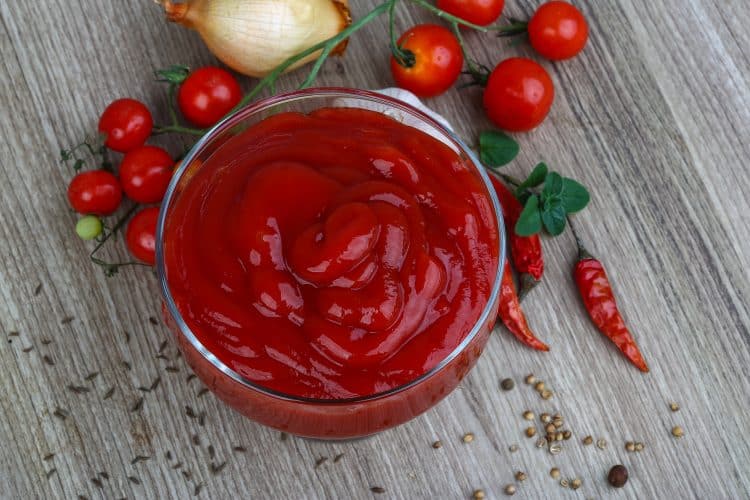 10 Best Chili Sauce Substitutes One Does Simply Cook!